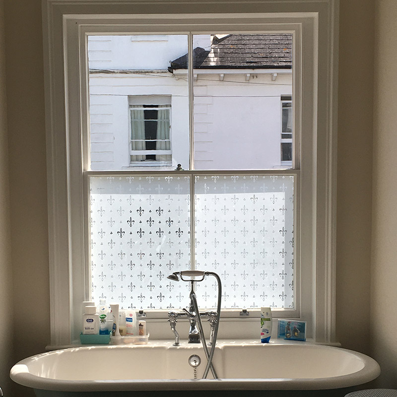 installation fitting box sash windows